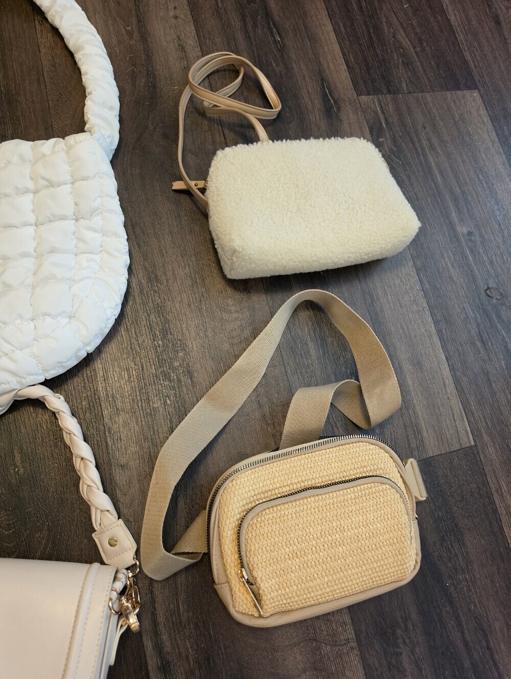 Lot Of 6 Misc Ladies Purses Some Should Some Crossbody - Picture 4 of 5